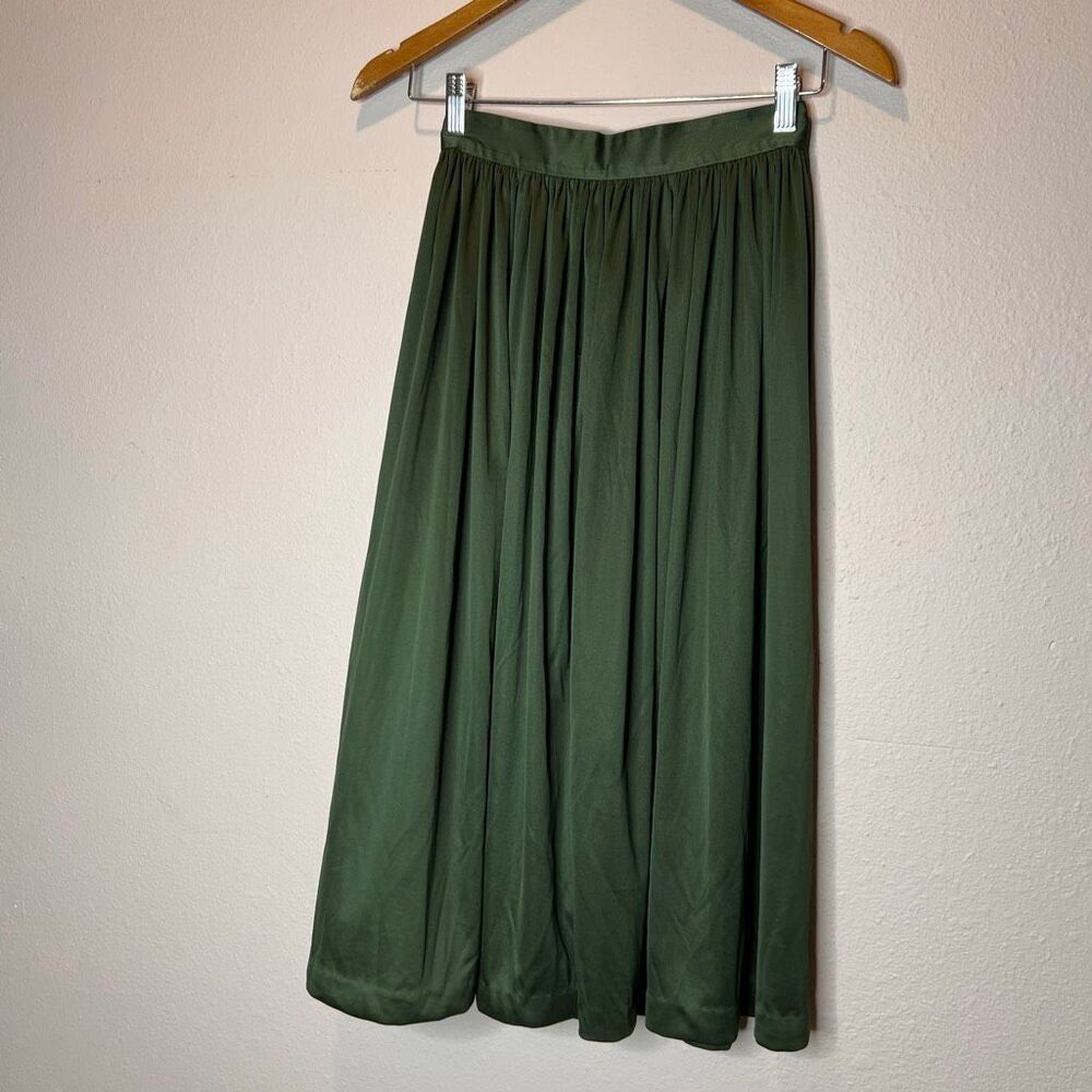 Wayne Rogers vintage pleaded midi length skirt light weight skirt